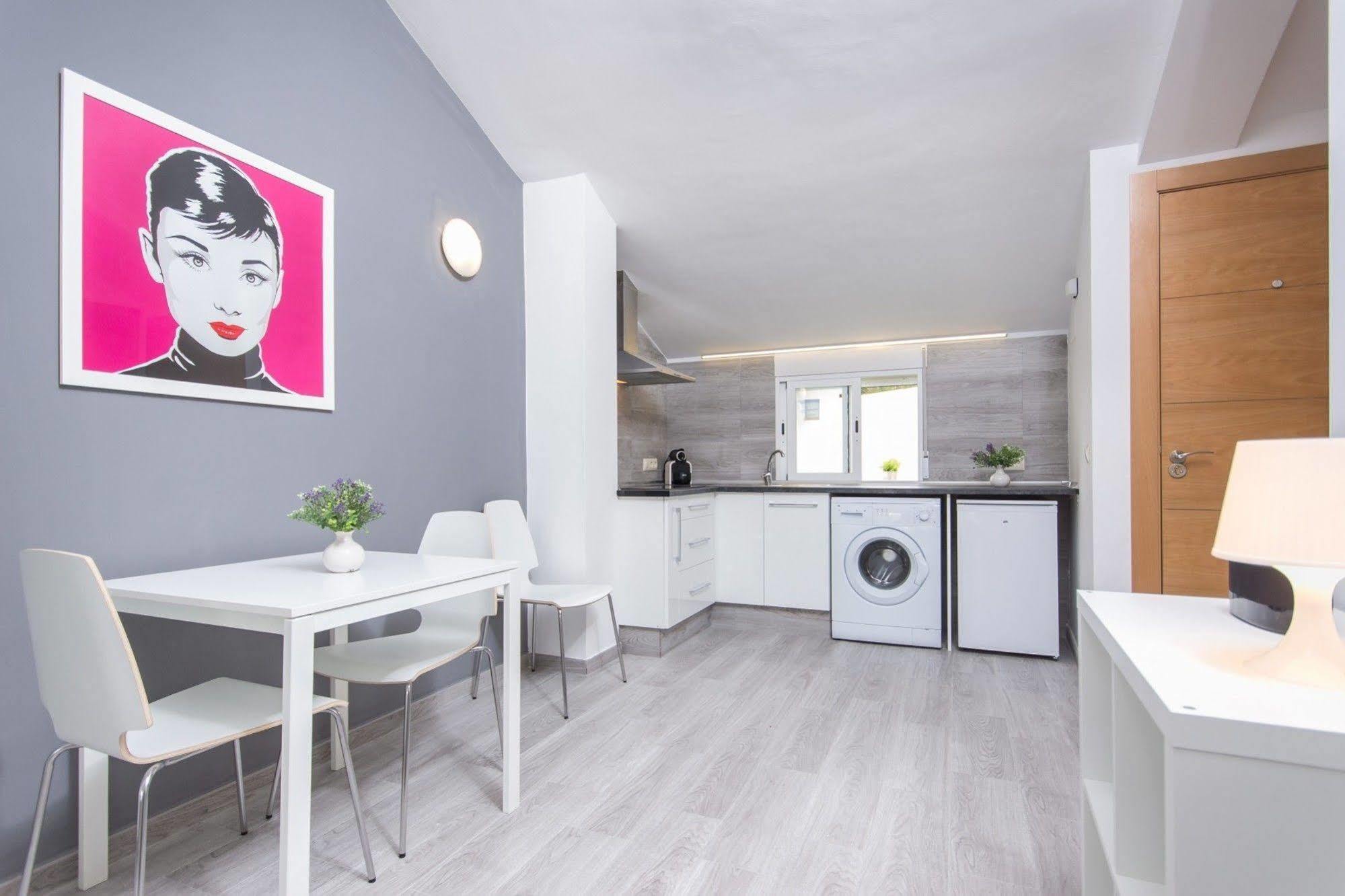 ולנסיה Bet Apartments - Tramontana Apartments מראה חיצוני תמונה